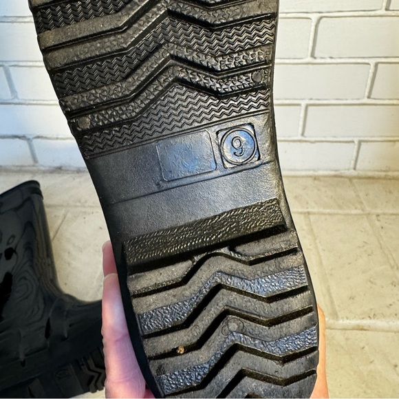 Seven7 Black Rain Boots Tall Size 9 - Picture 5 of 12